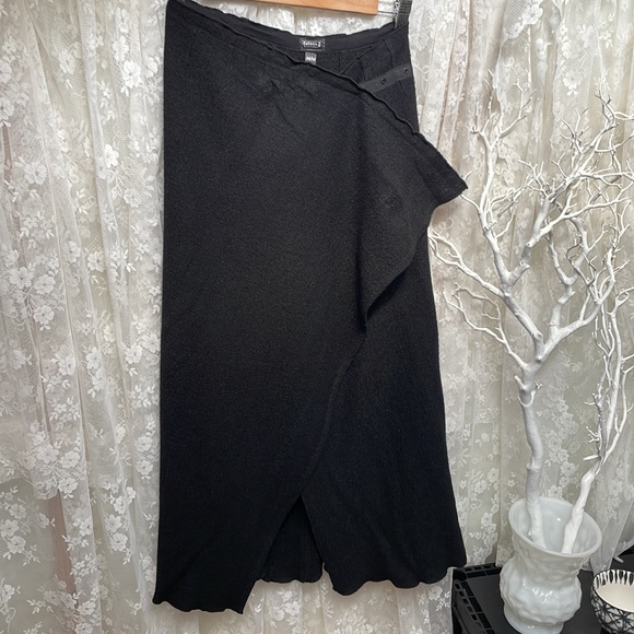 Deep Black Wrap Snap Rare Skirt With Slit or Wrap, Poncho, Cape, Snap Fasteners! - Picture 2 of 10